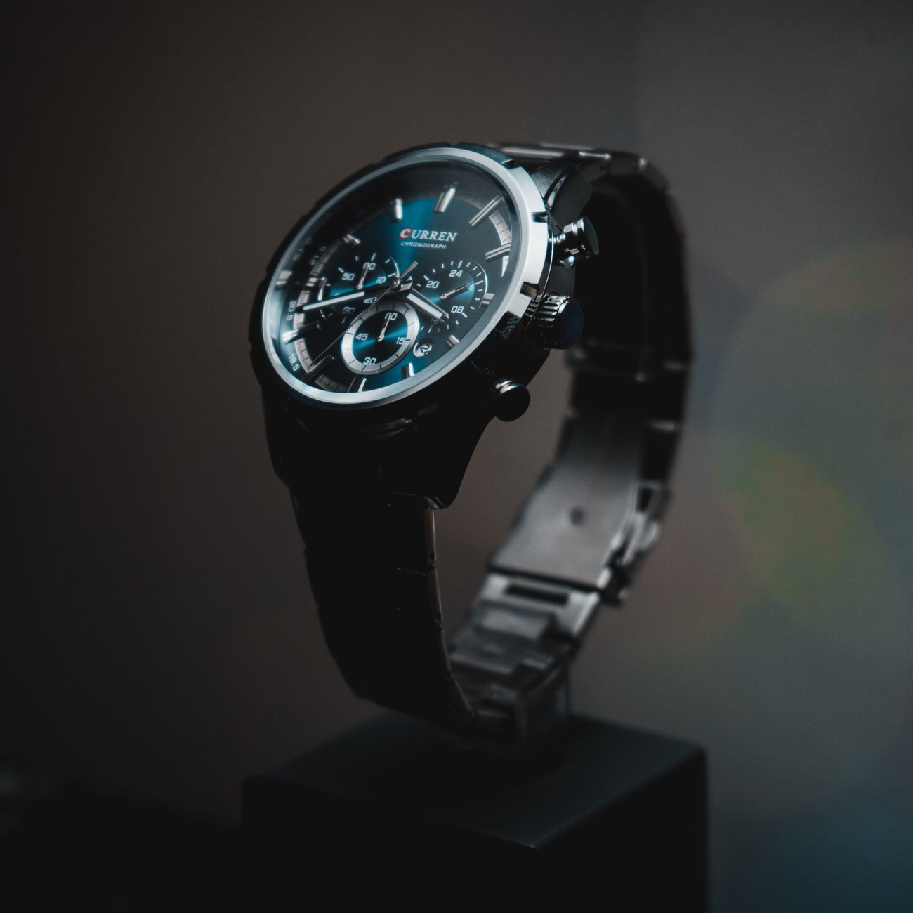 Solárne hodinky Citizen Eco-Drive BM7108 na oceľovom ťahu
